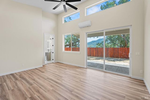 868 Sanel Dr, Ukiah, CA 95482