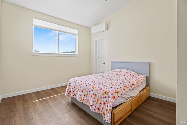 868 Sanel Dr, Ukiah, CA 95482