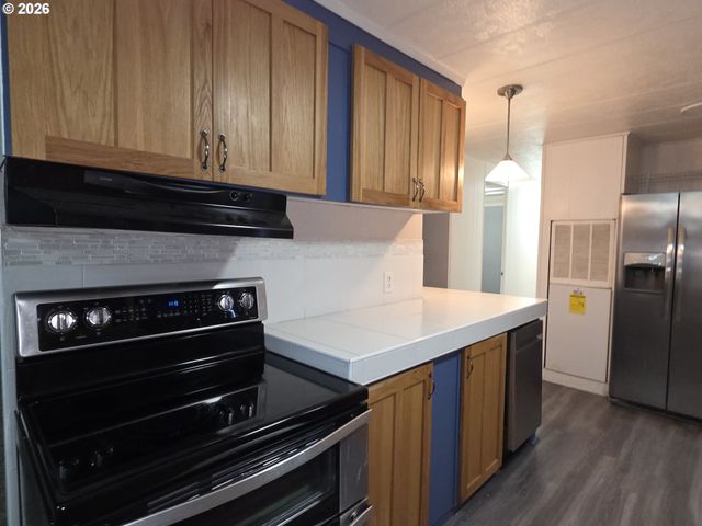 19776 Se STARK St 147, Portland, OR 97233