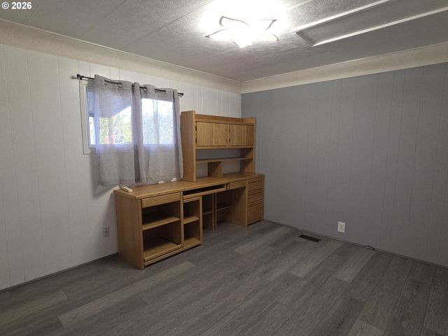 19776 Se STARK St 147, Portland, OR 97233