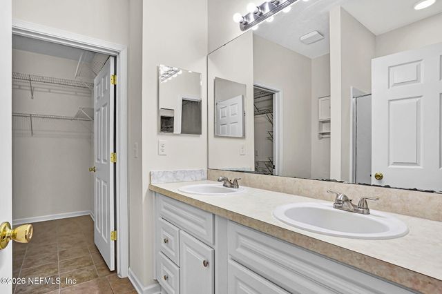 3904 VIA DI OLIVIA Court 40, Jacksonville, FL 32257