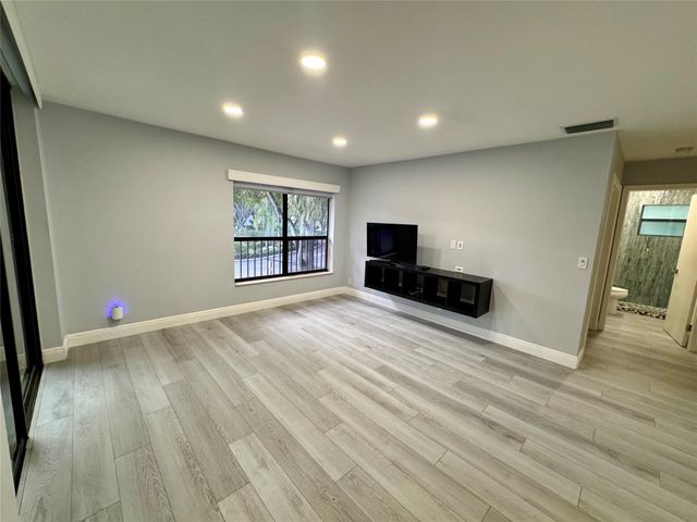 4174 Carambola Circle 4174, Coconut Creek, FL 33066