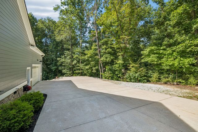 133 Old Highway 96, Burns, TN 37029