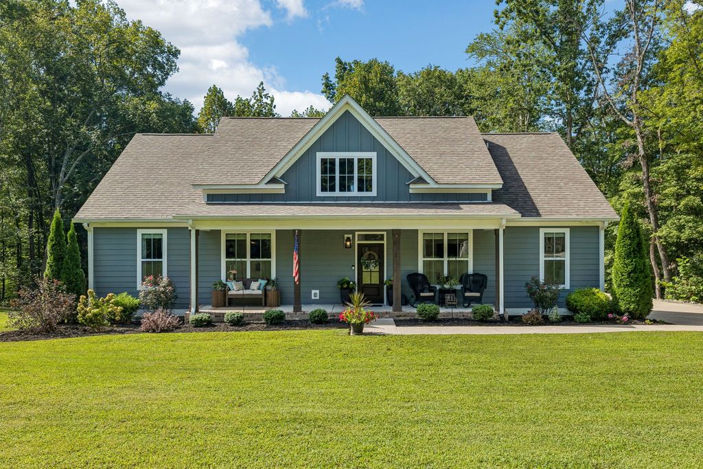 133 Old Highway 96, Burns, TN 37029