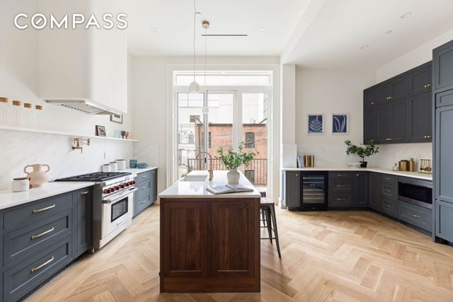 29 Lefferts Place TWNHS, New York City, NY 11238
