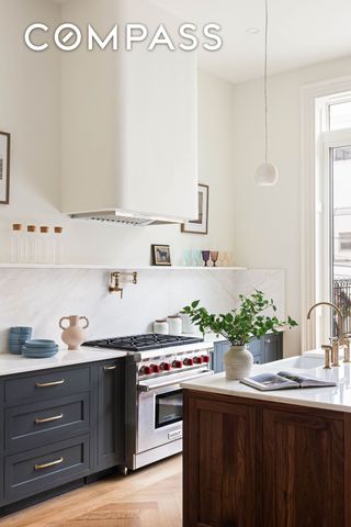 29 Lefferts Place TWNHS, New York City, NY 11238
