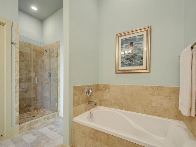 2520 Bluebonnet LN 2, Austin, TX 78704