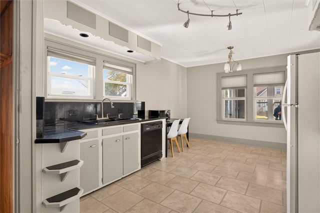 104 Castleford Road, Greece, NY 14616