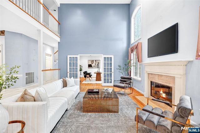 12 Robyn Court, Emerson, NJ 07630