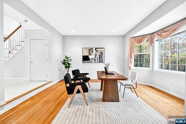 12 Robyn Court, Emerson, NJ 07630