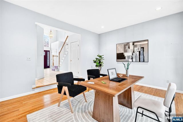 12 Robyn Court, Emerson, NJ 07630