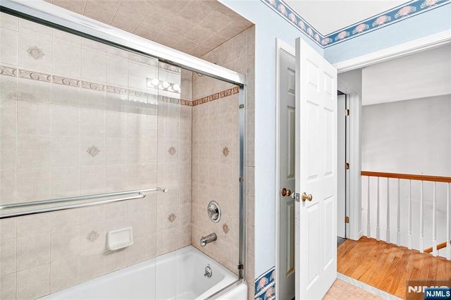 12 Robyn Court, Emerson, NJ 07630