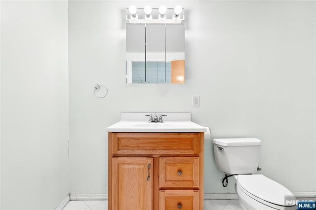 12 Robyn Court, Emerson, NJ 07630