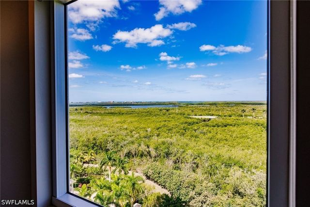 1065 Borghese LN 1003, Naples, FL 34114