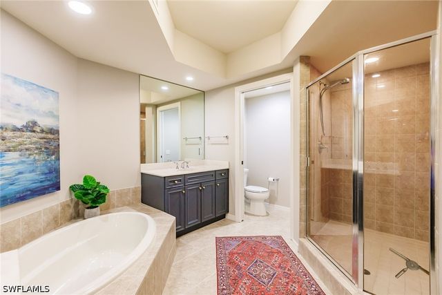 1065 Borghese LN 1003, Naples, FL 34114