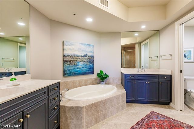 1065 Borghese LN 1003, Naples, FL 34114