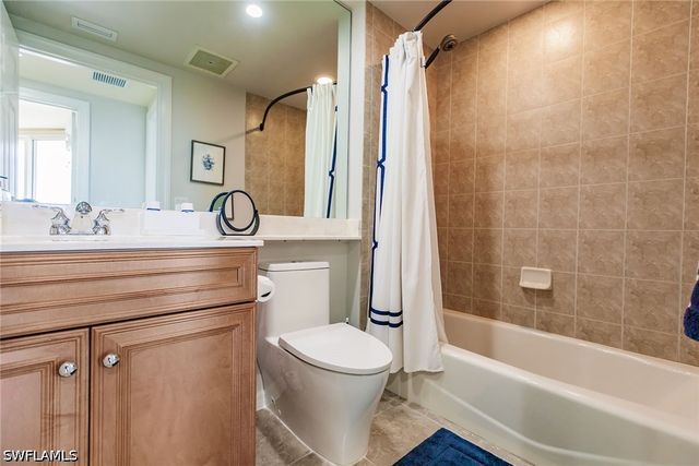1065 Borghese LN 1003, Naples, FL 34114