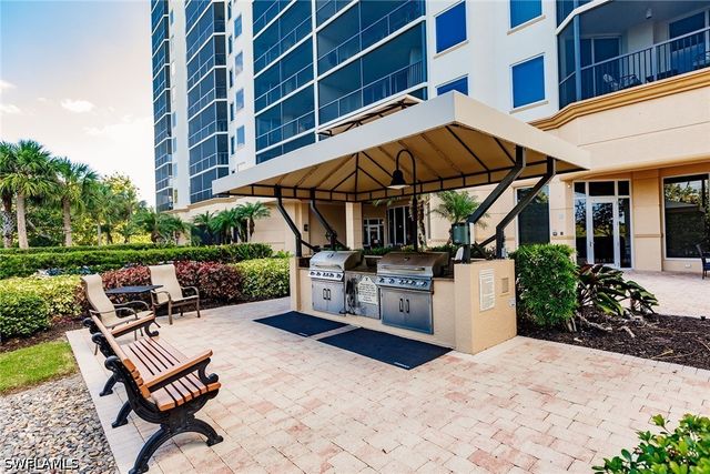 1065 Borghese LN 1003, Naples, FL 34114
