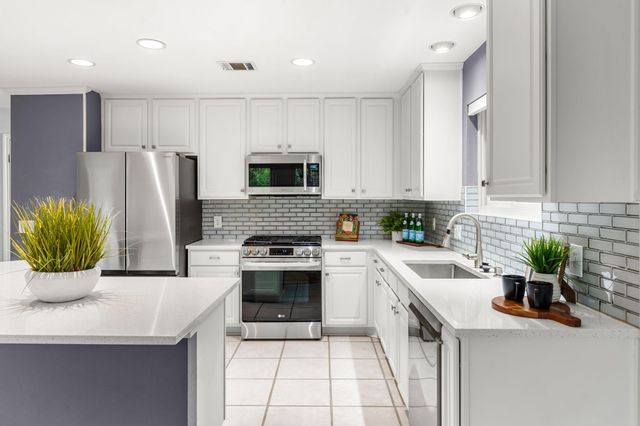 3704 Caney Creek RD, Austin, TX 78732