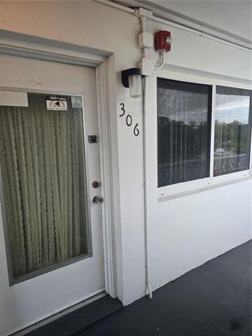8126 112TH STREET 306, Seminole, FL 33772