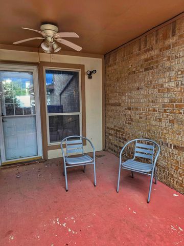 88 Morrow Drive, Bedford, TX 76021