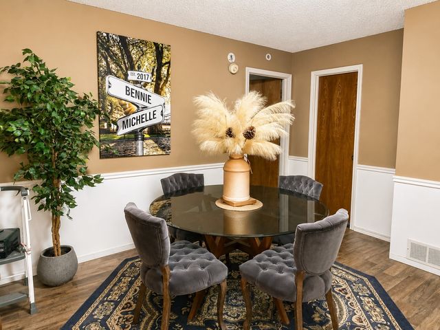 88 Morrow Drive, Bedford, TX 76021