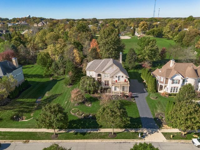 9083 Tartan Fields Drive, Dublin, OH 43017