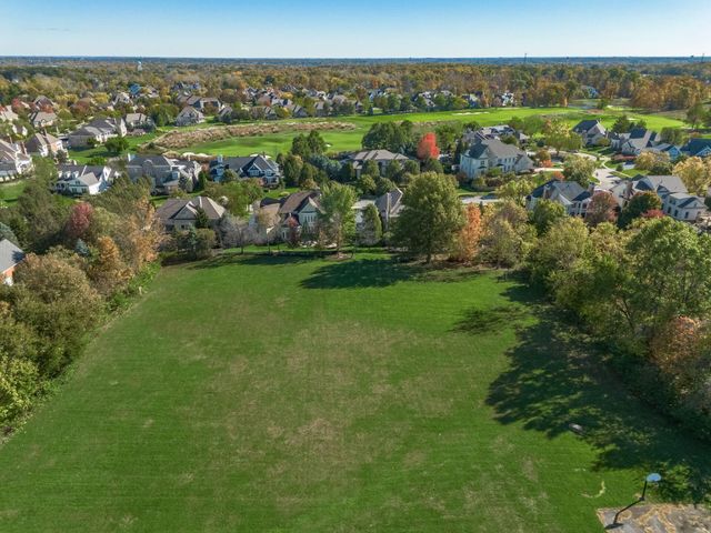 9083 Tartan Fields Drive, Dublin, OH 43017