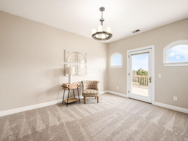 9083 Tartan Fields Drive, Dublin, OH 43017