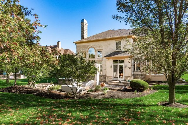 9083 Tartan Fields Drive, Dublin, OH 43017