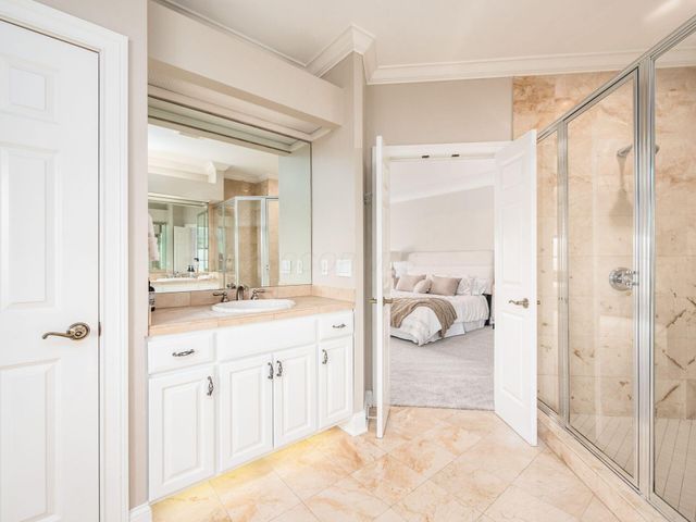 9083 Tartan Fields Drive, Dublin, OH 43017