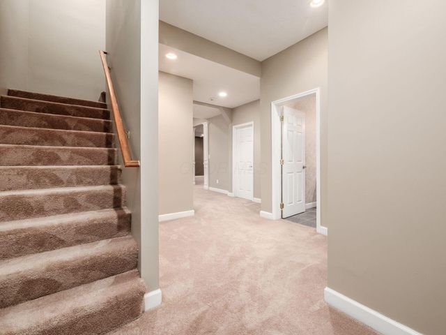 9083 Tartan Fields Drive, Dublin, OH 43017