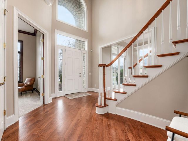 9083 Tartan Fields Drive, Dublin, OH 43017