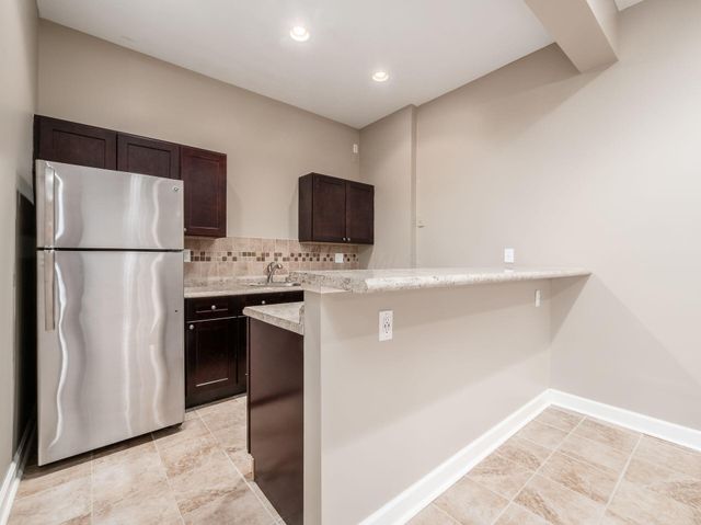 9083 Tartan Fields Drive, Dublin, OH 43017