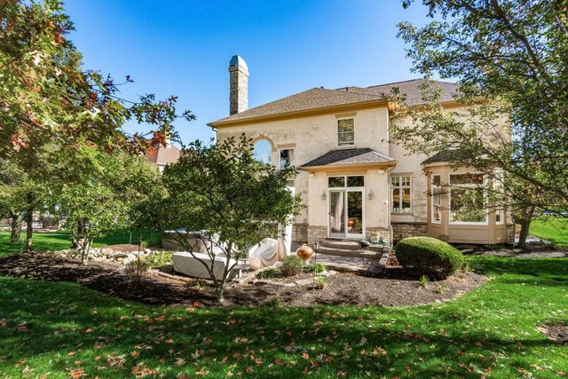 9083 Tartan Fields Drive, Dublin, OH 43017