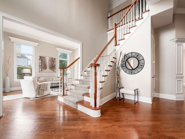 9083 Tartan Fields Drive, Dublin, OH 43017