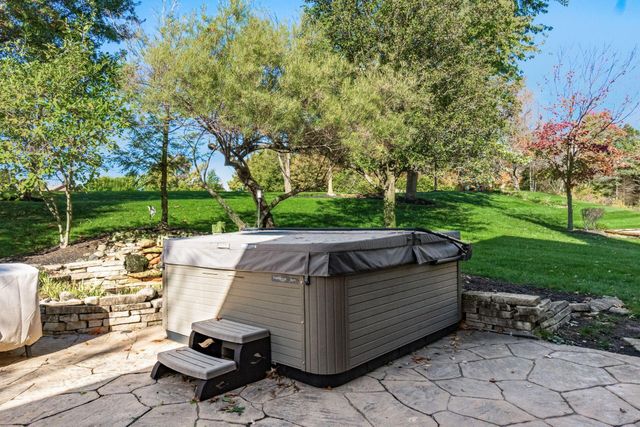 9083 Tartan Fields Drive, Dublin, OH 43017