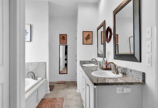 5754 Highland Hills Boulevard, Lake Charles, LA 70647