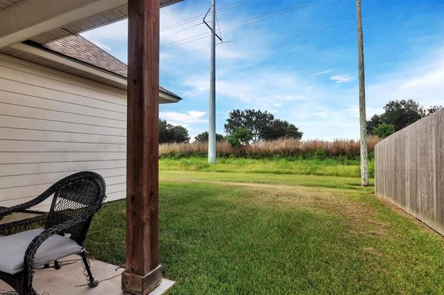 5754 Highland Hills Boulevard, Lake Charles, LA 70647