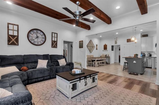 5754 Highland Hills Boulevard, Lake Charles, LA 70647