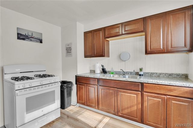108 Roosevelt Avenue, Buffalo, NY 14215