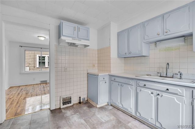 108 Roosevelt Avenue, Buffalo, NY 14215