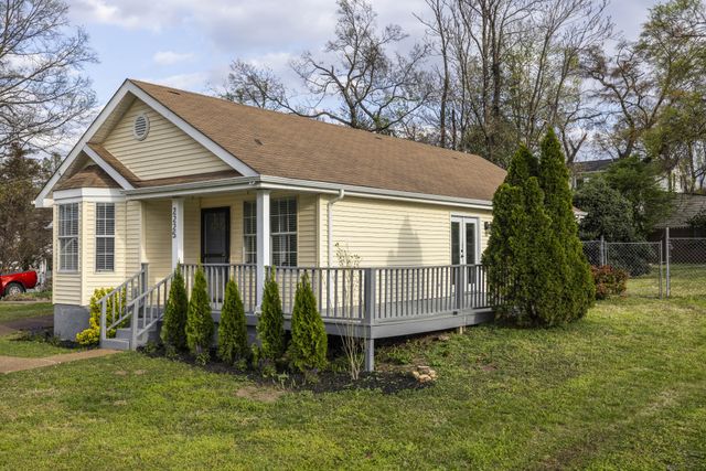 2225 Cruzen St, Nashville, TN 37211