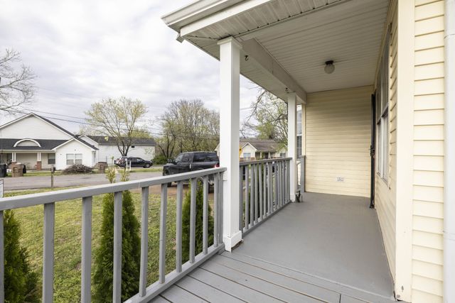 2225 Cruzen St, Nashville, TN 37211