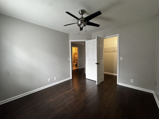 2225 Cruzen St, Nashville, TN 37211