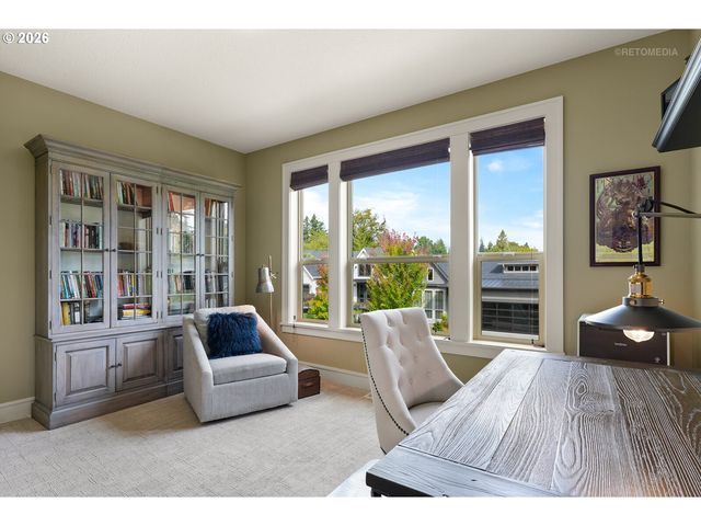 1214 Sw OPHELIA St, Portland, OR 97219