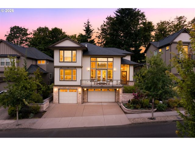 1214 Sw OPHELIA St, Portland, OR 97219