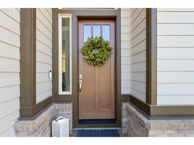 1214 Sw OPHELIA St, Portland, OR 97219