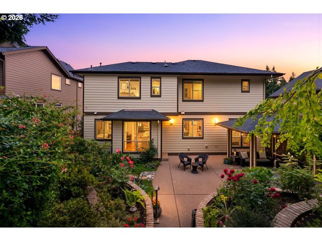 1214 Sw OPHELIA St, Portland, OR 97219