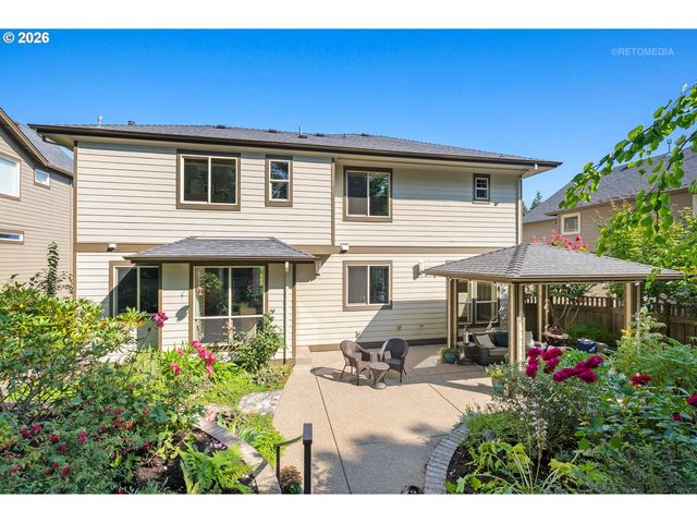 1214 Sw OPHELIA St, Portland, OR 97219